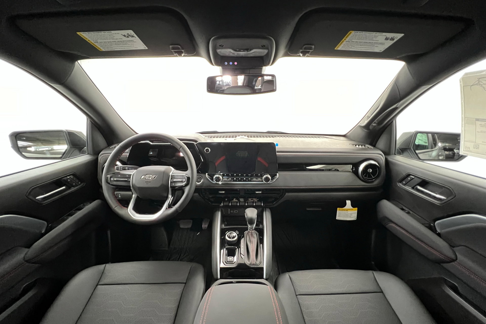 2026 Chevrolet Colorado Z71 photo 9