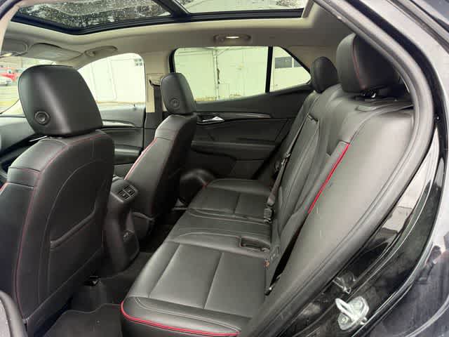 2022 Buick Envision Essence photo 4