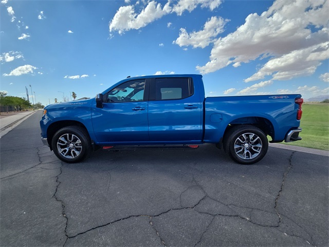 2024 Chevrolet Silverado 1500 LT photo 5