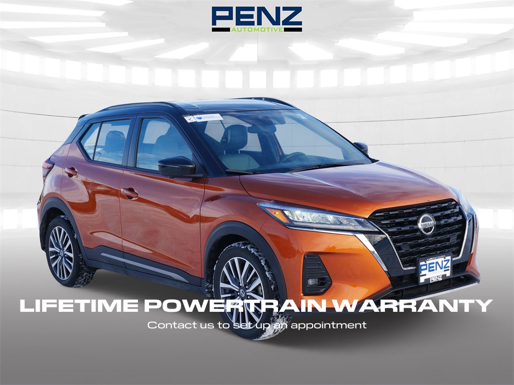 2021 Nissan Kicks SR's photo