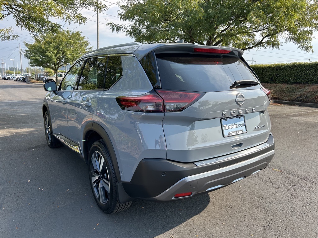 2022 Nissan Rogue SL photo 7