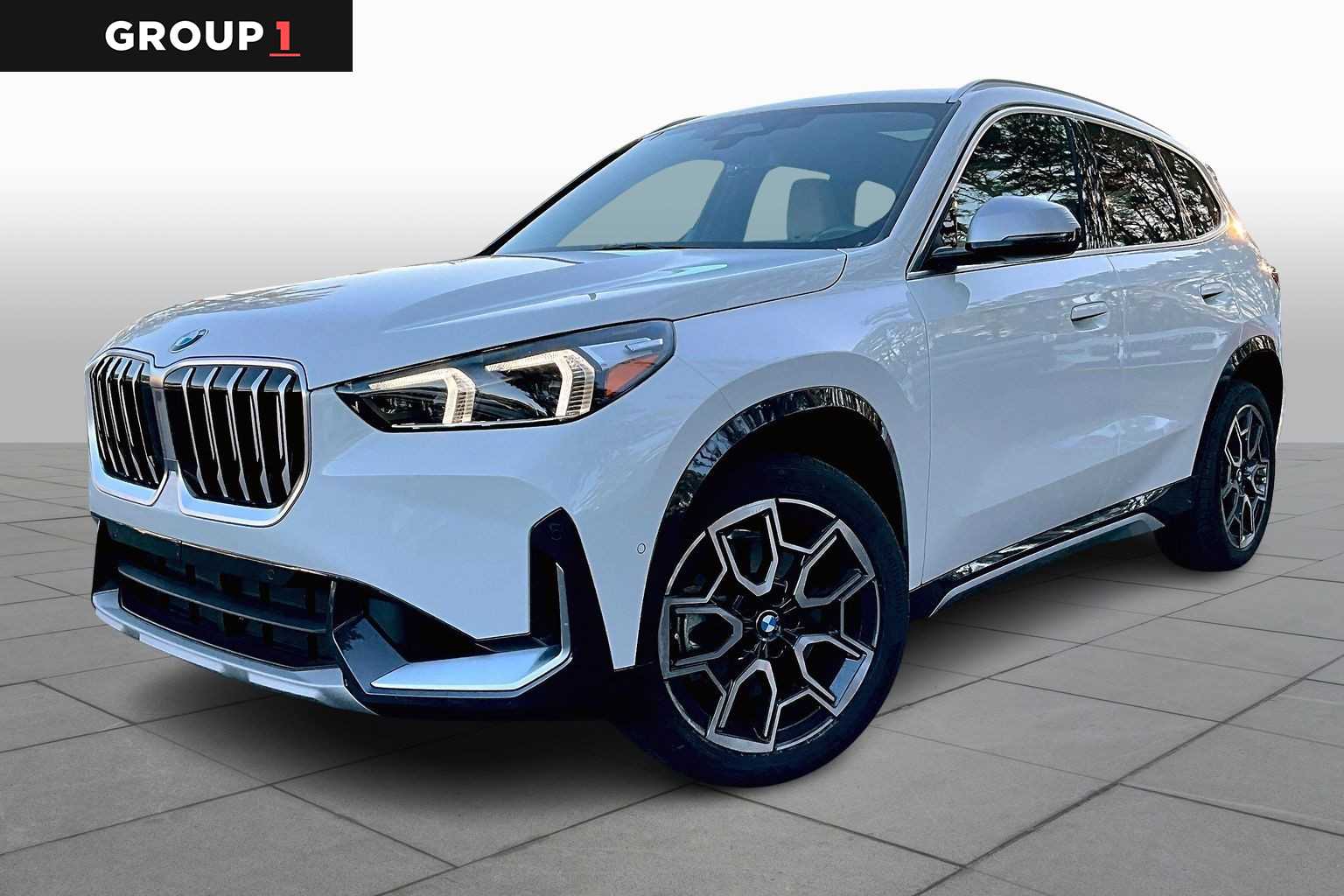 2023 BMW X1 28i's photo