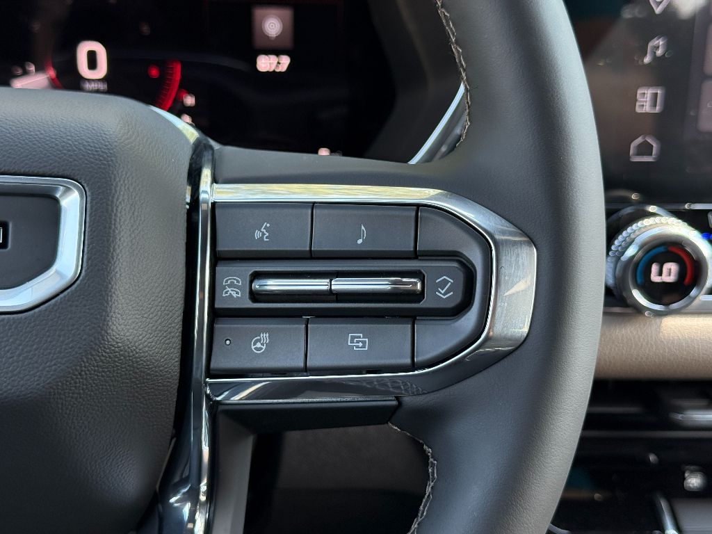 2026 Gmc Canyon Denali photo 39