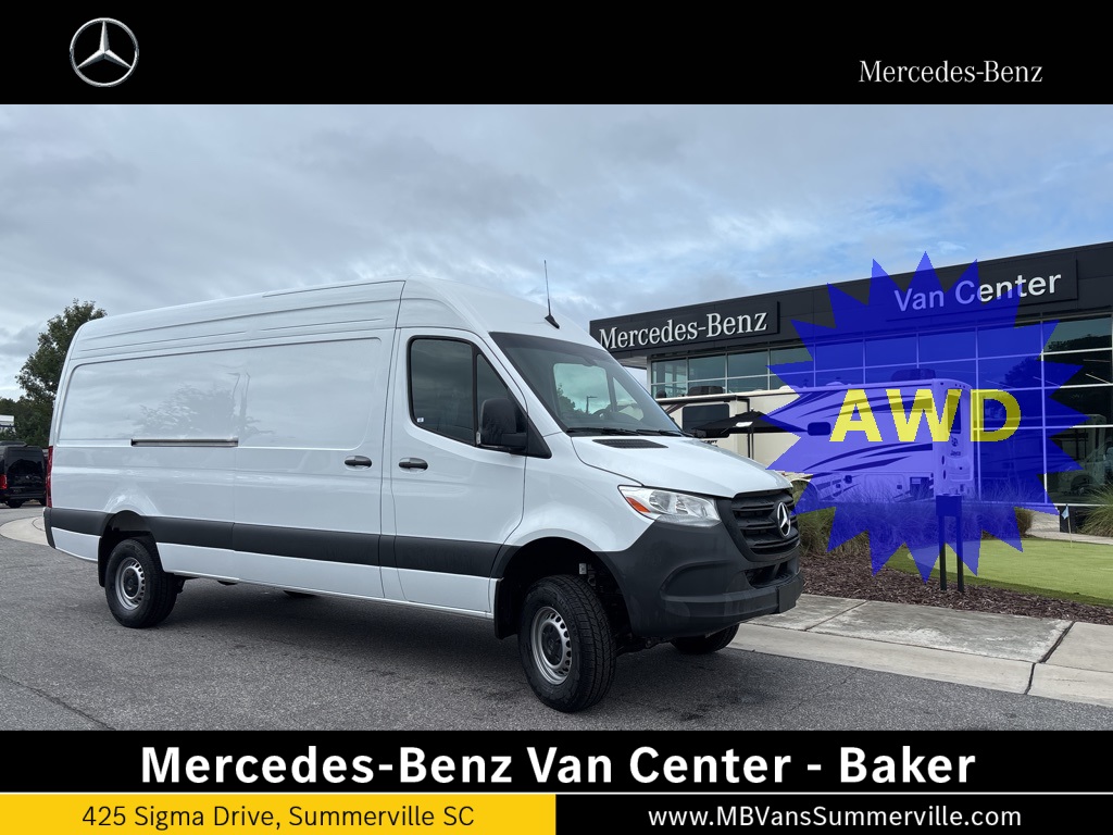 2024 Mercedes-Benz Sprinter Cargo Van Base's photo