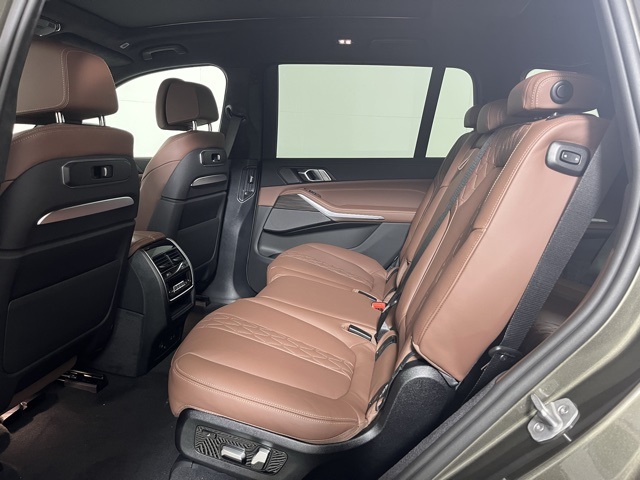 2026 Bmw X7 M60i photo 18