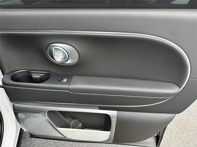 2026 Hyundai Ioniq photo 12