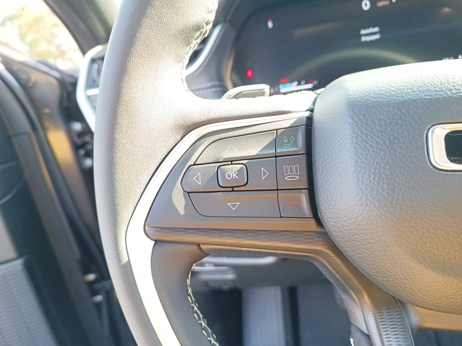 2025 Jeep Grand Cherokee Laredo X photo 22