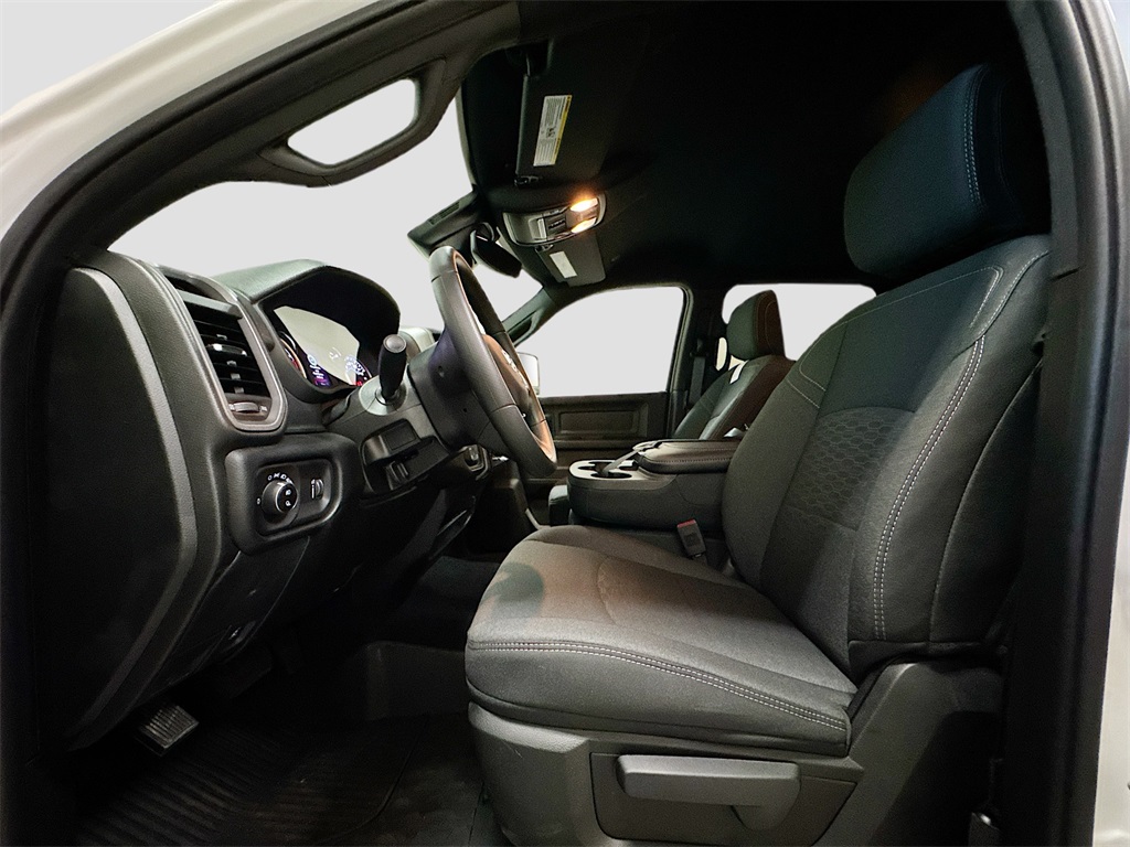 2026 Ram 2500 Tradesman photo 2