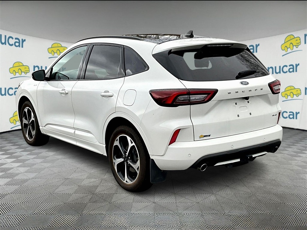 2024 Ford Escape ST-Line Select photo 4