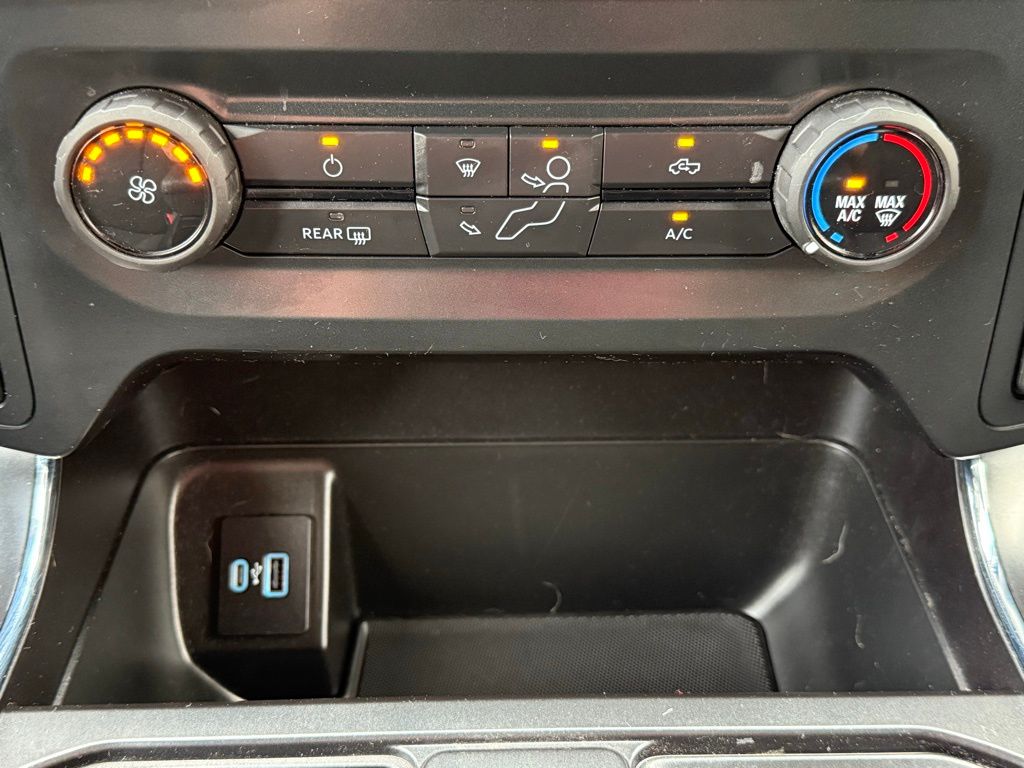 2022 Ford F-150 XL photo 10