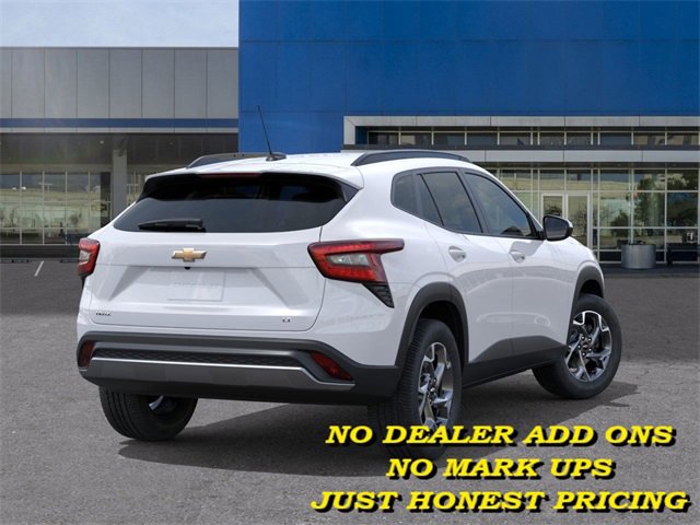 2025 Chevrolet Trax LT photo 3