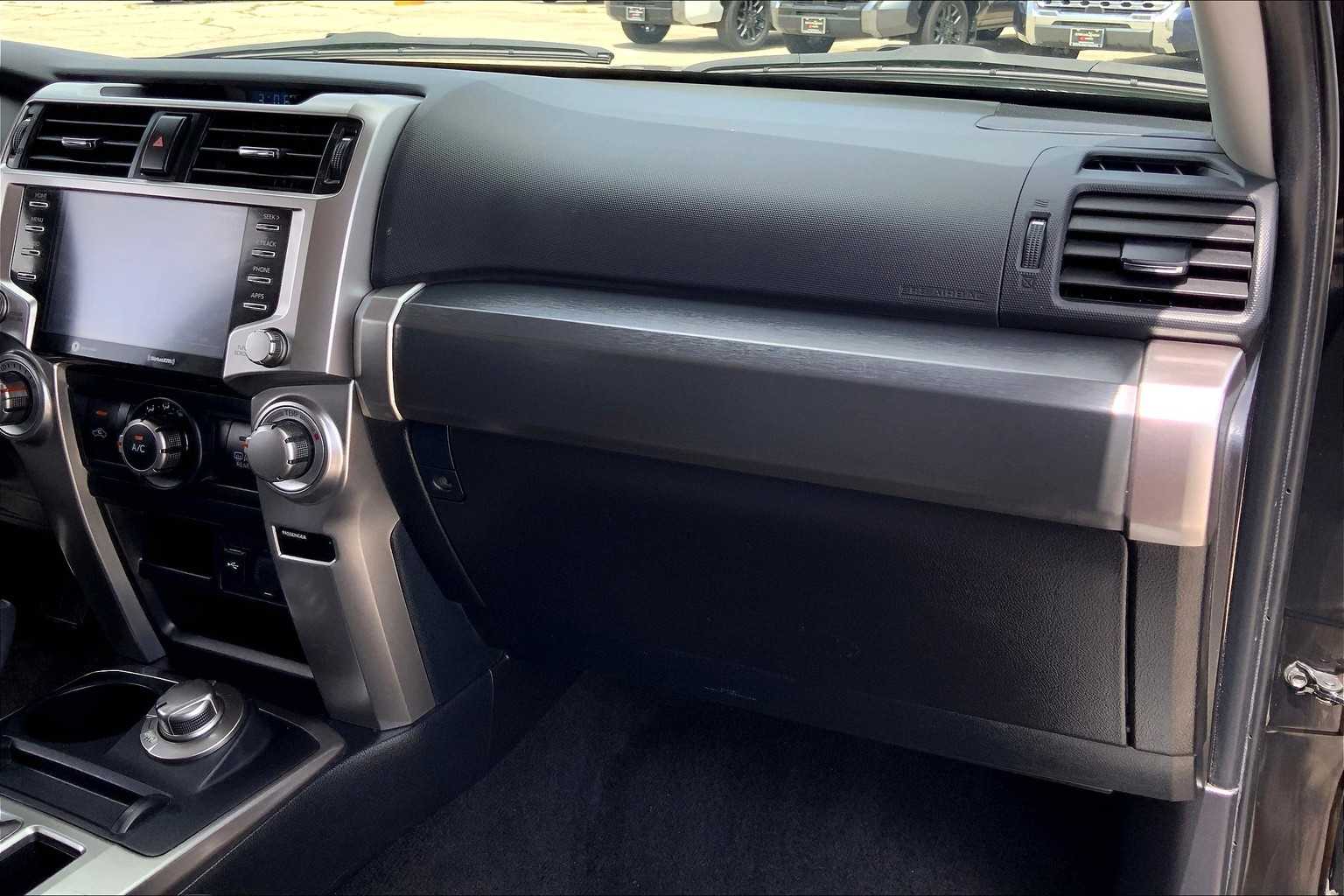 2023 Toyota 4Runner SR5 photo 17