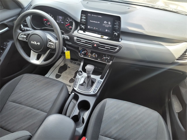 2023 Kia Seltos LX photo 32