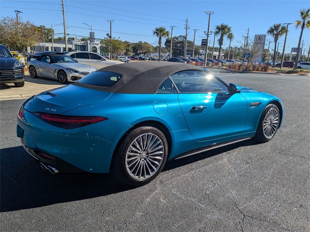 2023 Mercedes Benz SL 43 AMG photo 4