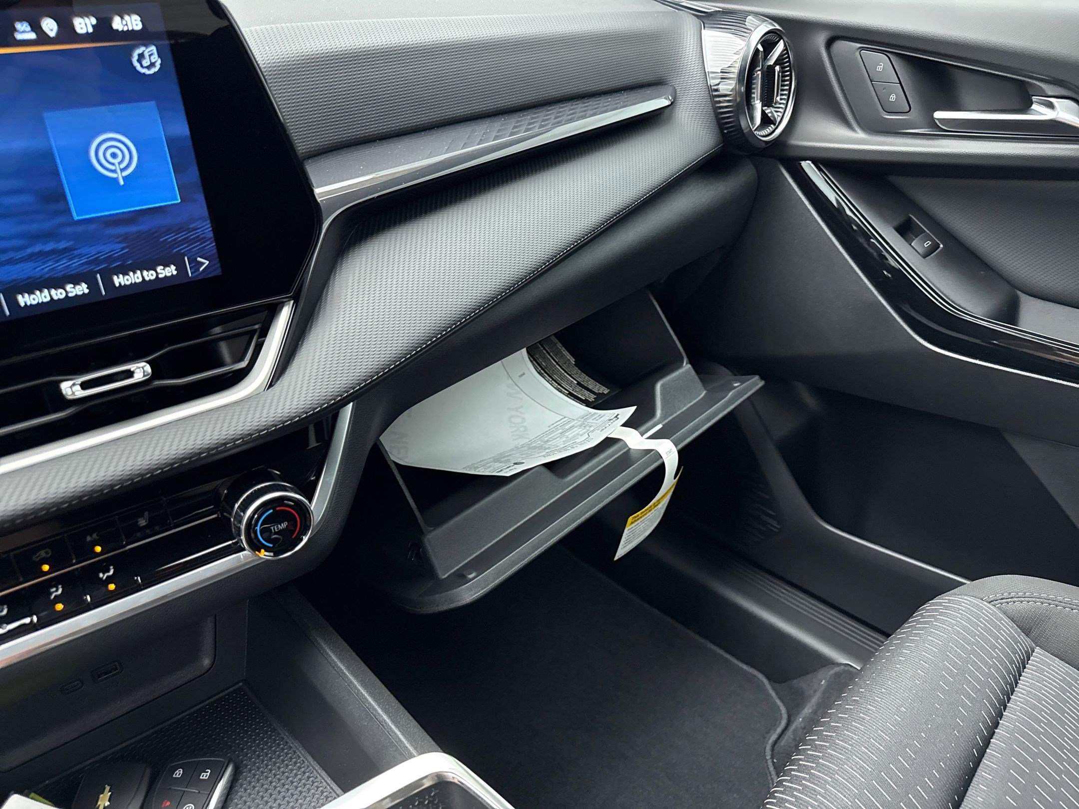 2026 Chevrolet Equinox LT photo 38