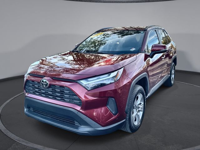 2023 Toyota RAV4 XLE's photo