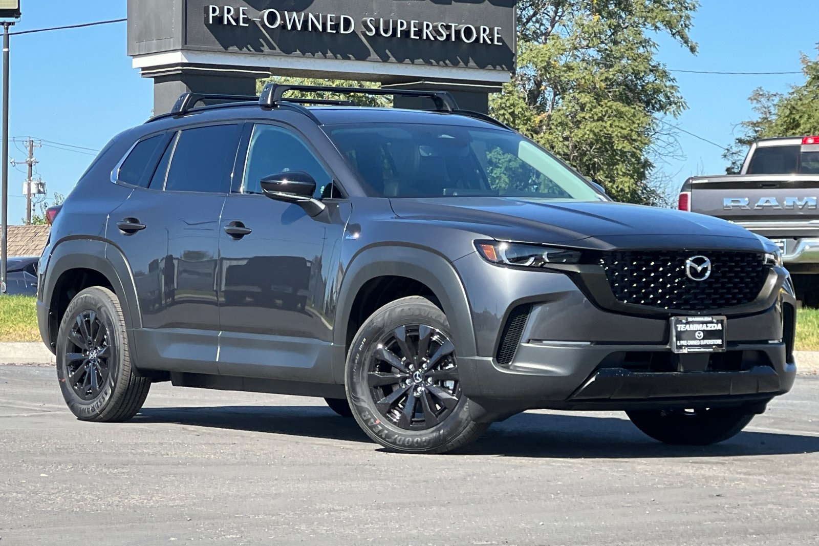 2025 Mazda CX-50 Premium photo 2