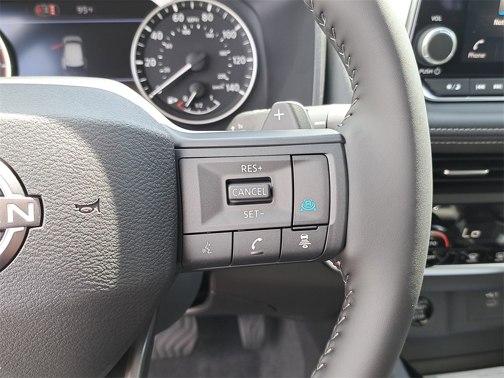 2026 Nissan Rogue SV photo 25