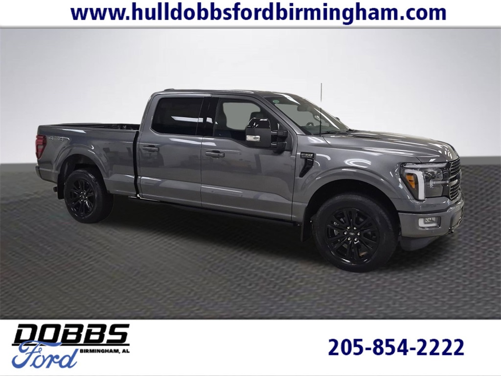 2025 Ford F-150 Platinum's photo