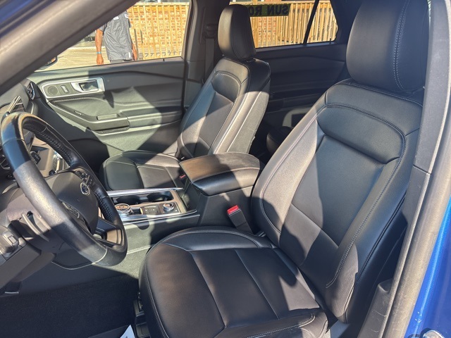 2020 Ford Explorer XLT photo 12