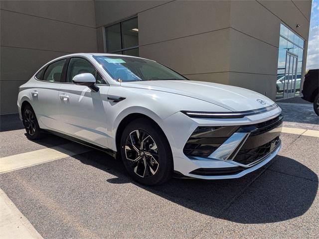 2025 Hyundai Sonata SEL photo 4