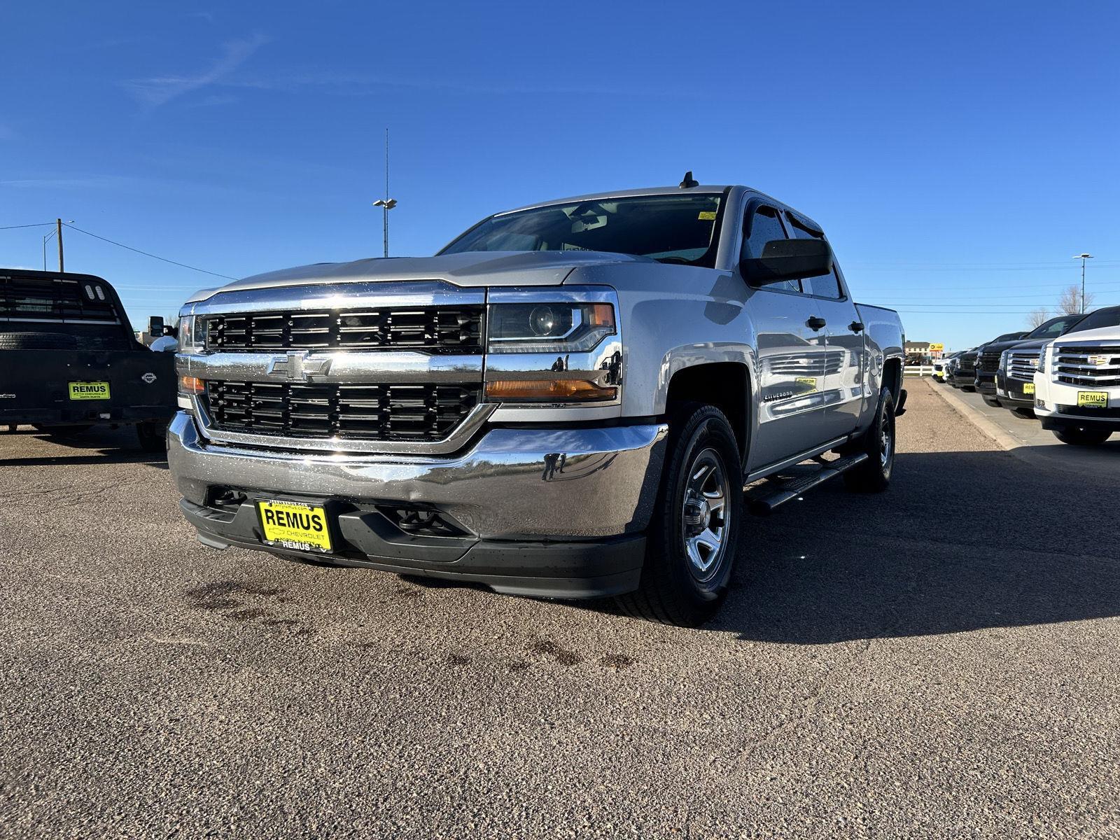 2017 Chevrolet Silverado 1500 LS photo 2