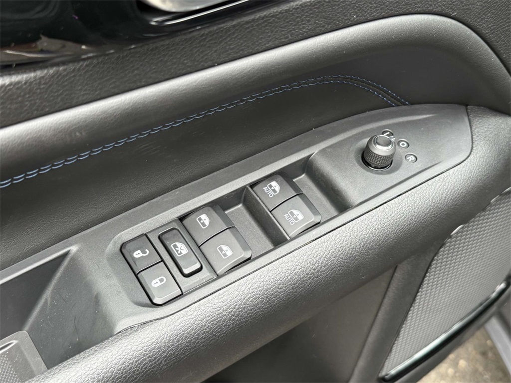 2025 Jeep Compass Latitude photo 24