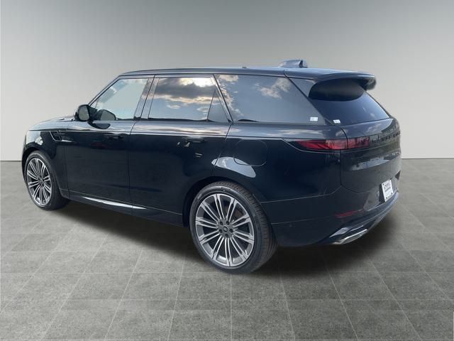 2025 Land Rover Range Rover Sport SE photo 3