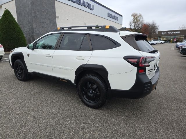 2022 Subaru Outback Wilderness photo 2