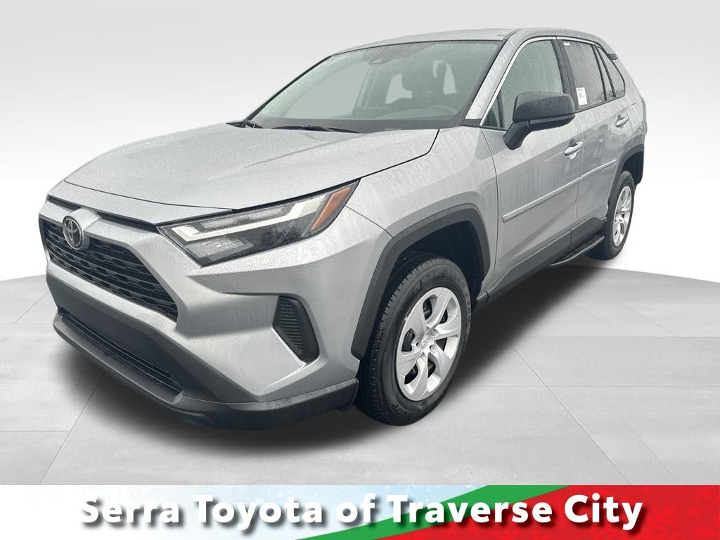 2025 Toyota RAV4 LE's photo