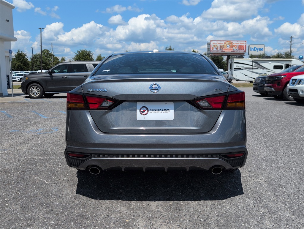 2019 Nissan Altima 2.5 SR photo 6