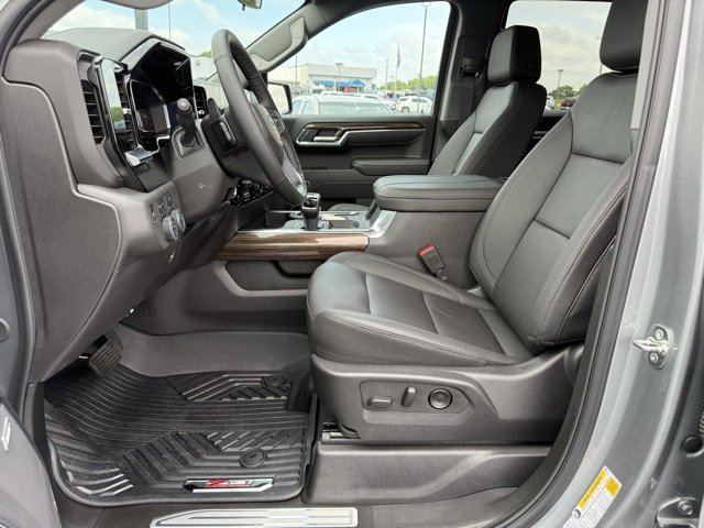 2025 Chevrolet Silverado 1500 LT Trail Boss photo 14