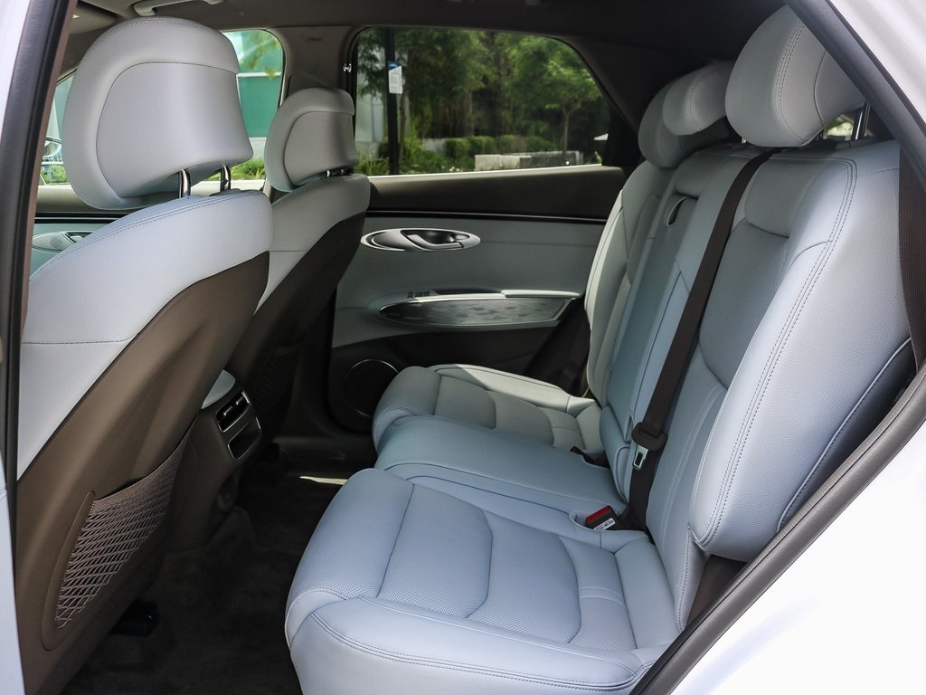 2026 Genesis Electrified GV70 photo 16