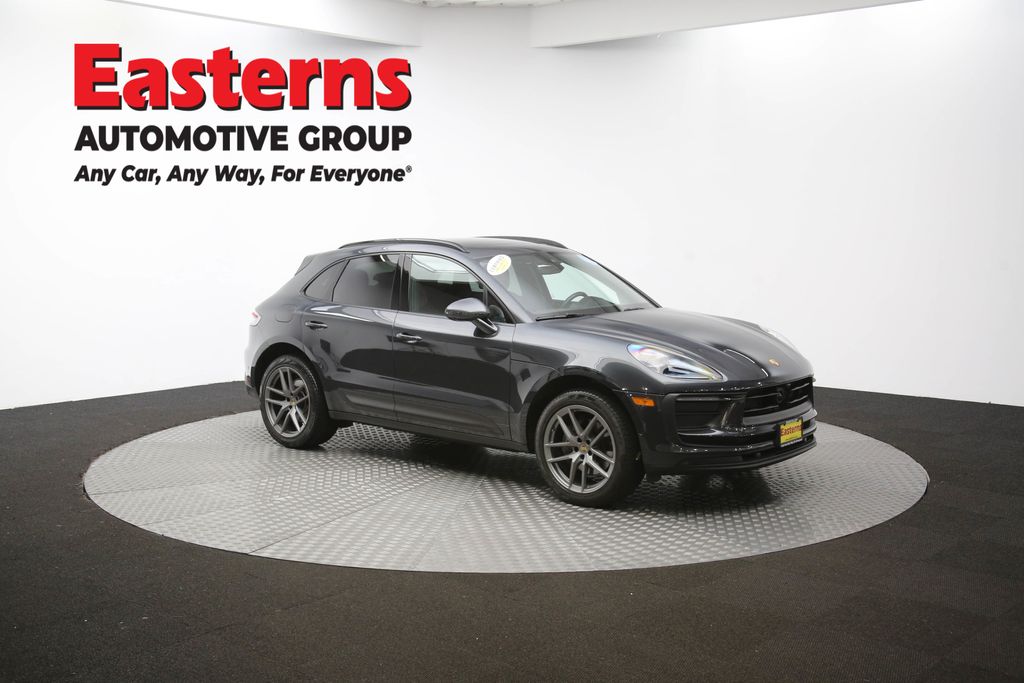 2024 Porsche Macan Base photo 40