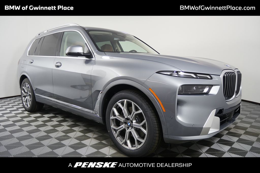 2026 BMW X7 40i's photo