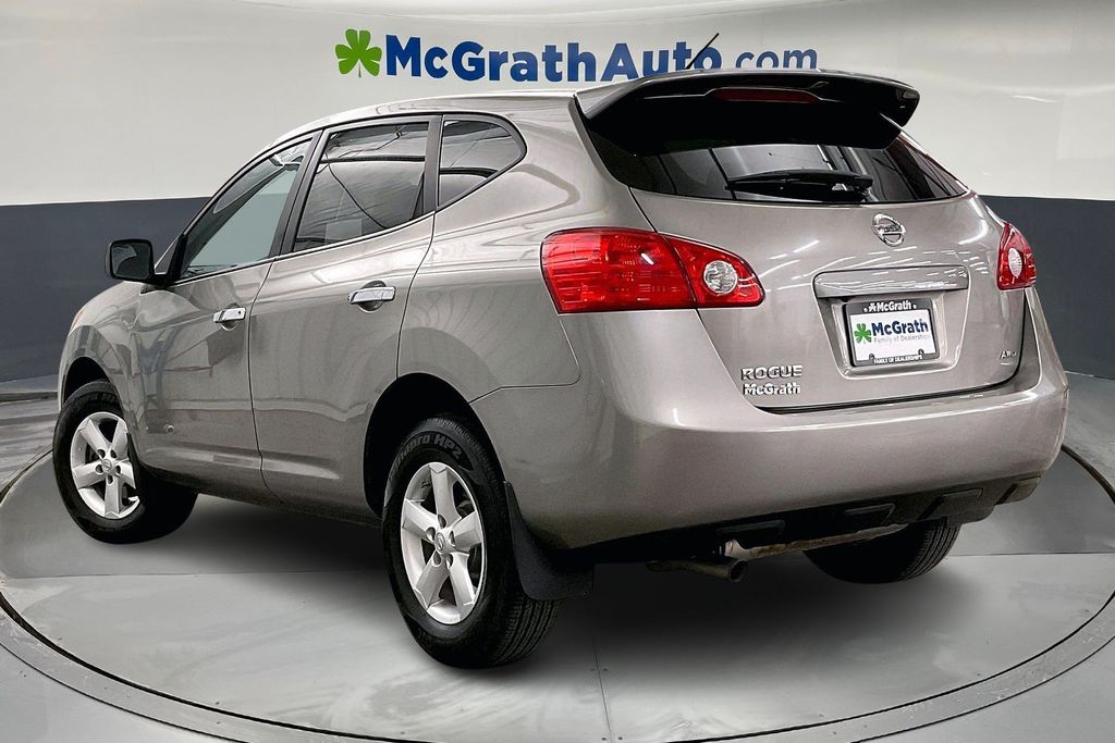 2010 Nissan Rogue S photo 2