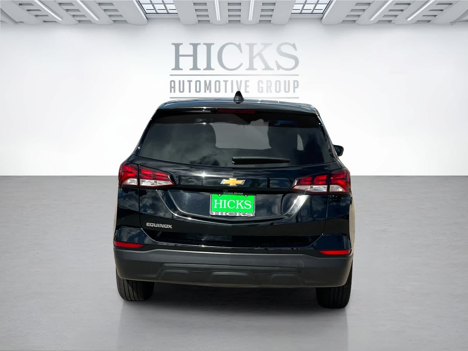 2023 Chevrolet Equinox LS photo 4