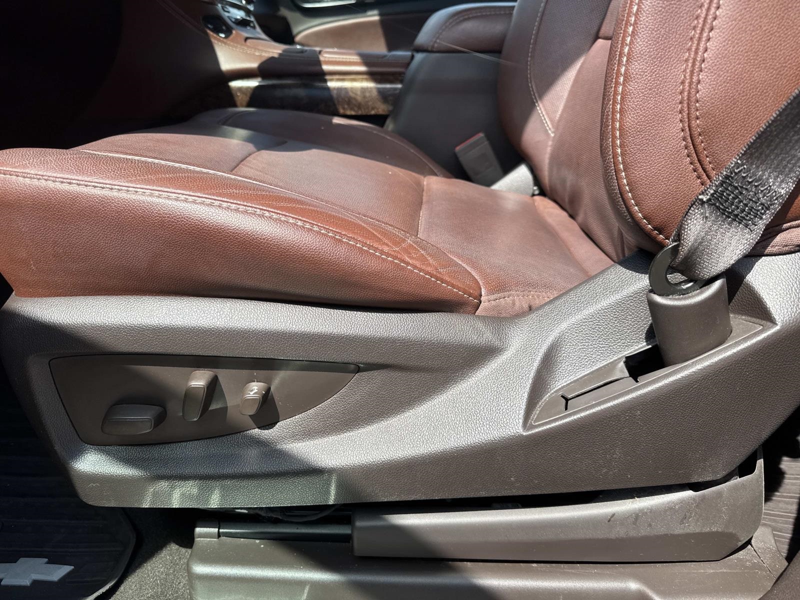 2020 Chevrolet Suburban Premier photo 16