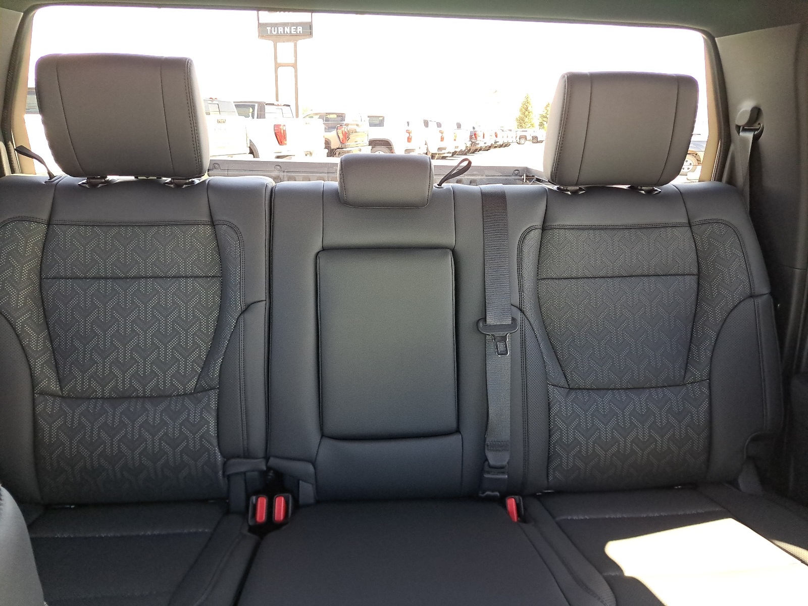 2025 Toyota Tundra Limited CrewMax photo 31