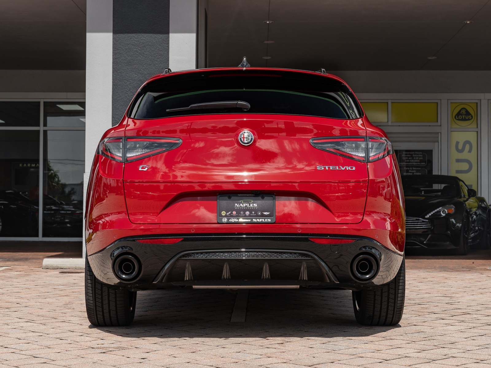 2024 Alfa Romeo Stelvio photo 27