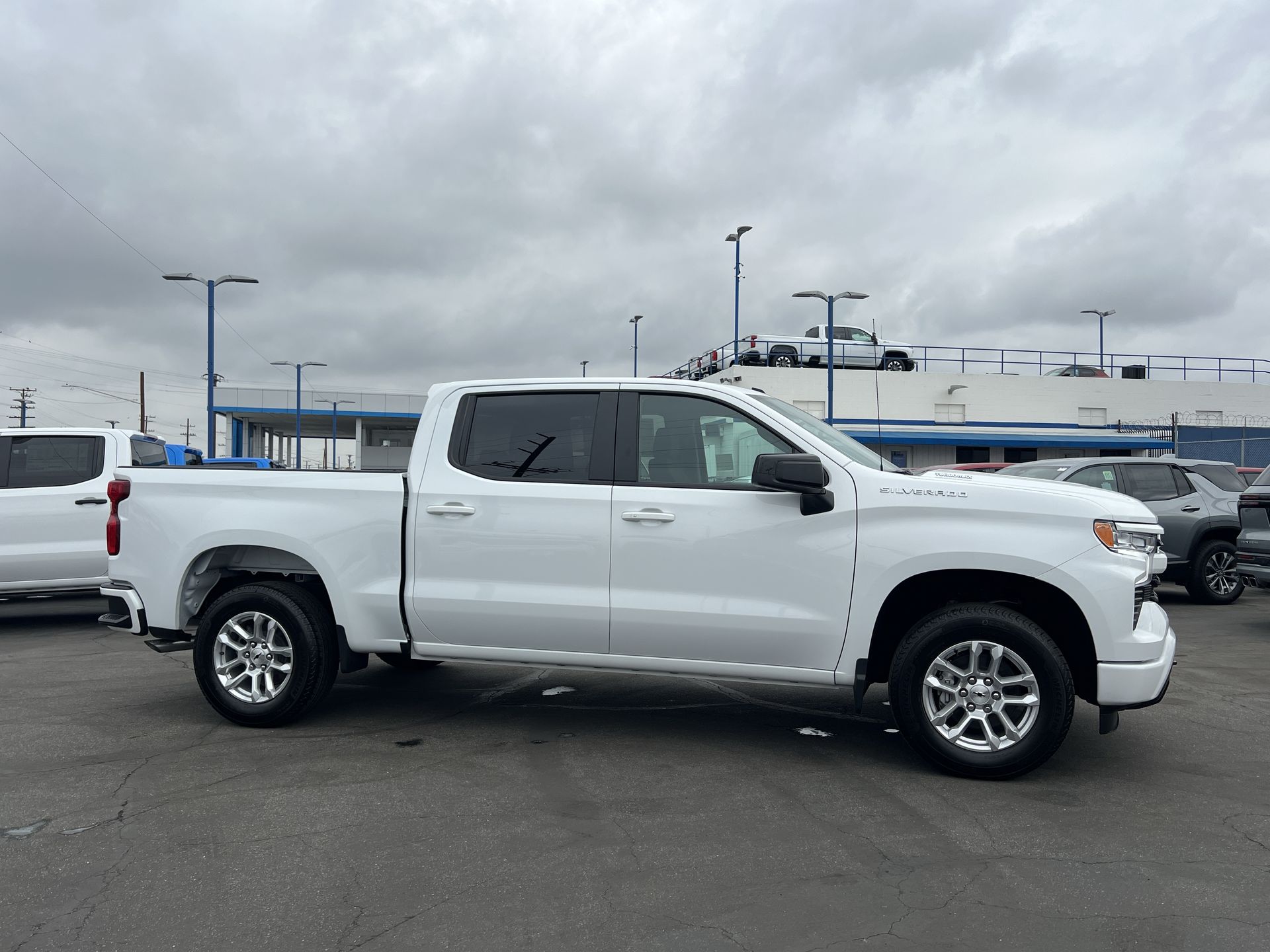 2025 Chevrolet Silverado 1500 RST photo 28