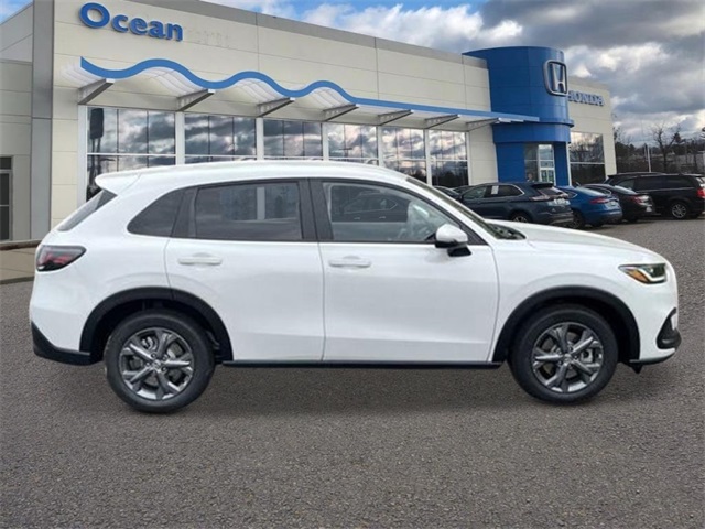 2026 Honda HR-V LX photo 6