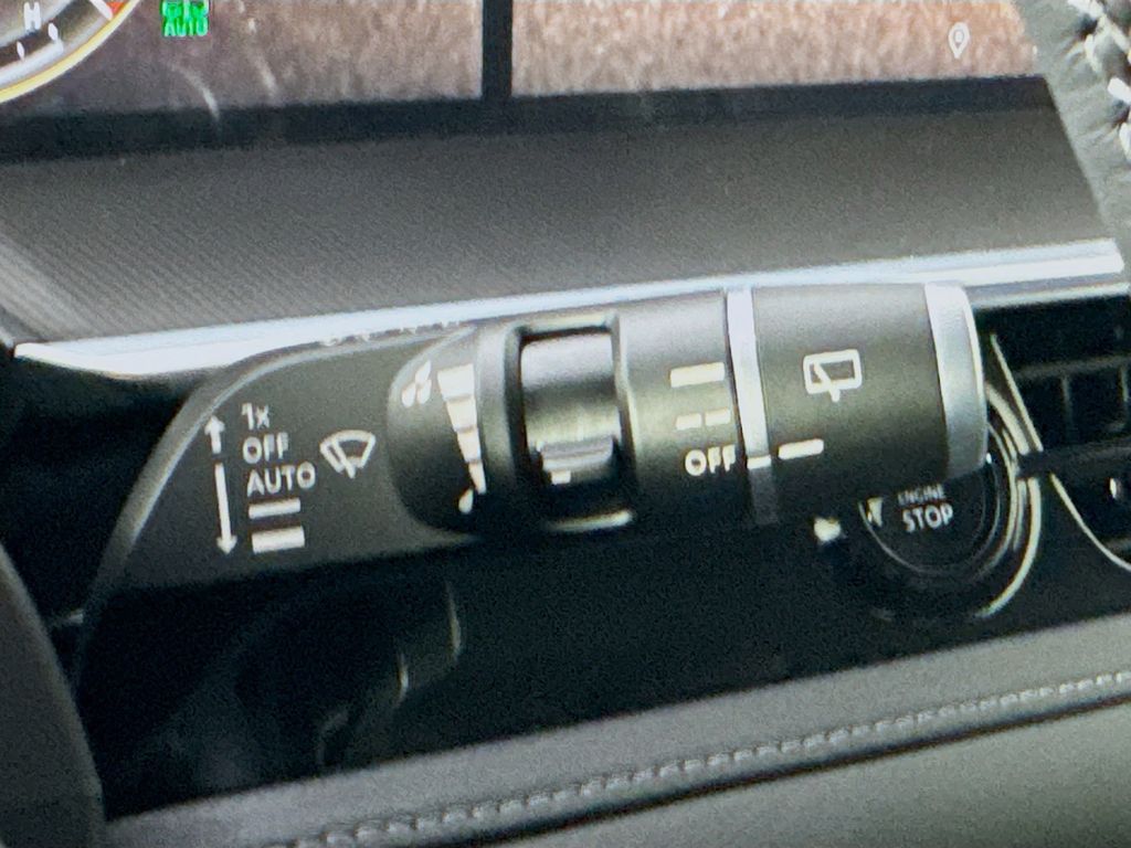 2025 Infiniti QX80 Luxe photo 11