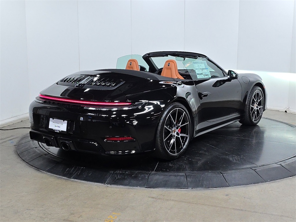 2026 Porsche 911 4 GTS photo 7