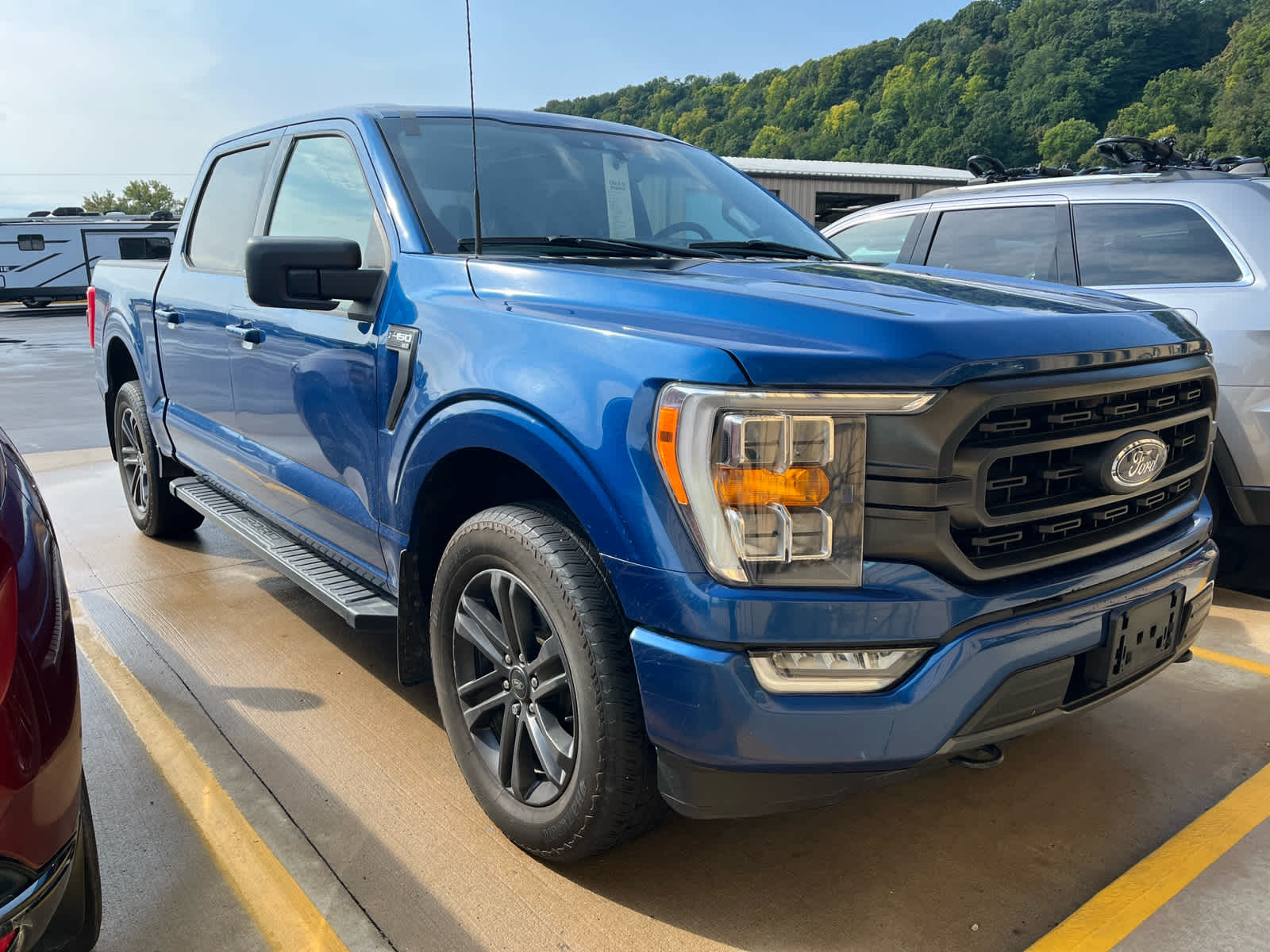 2022 Ford F-150 XLT photo 2