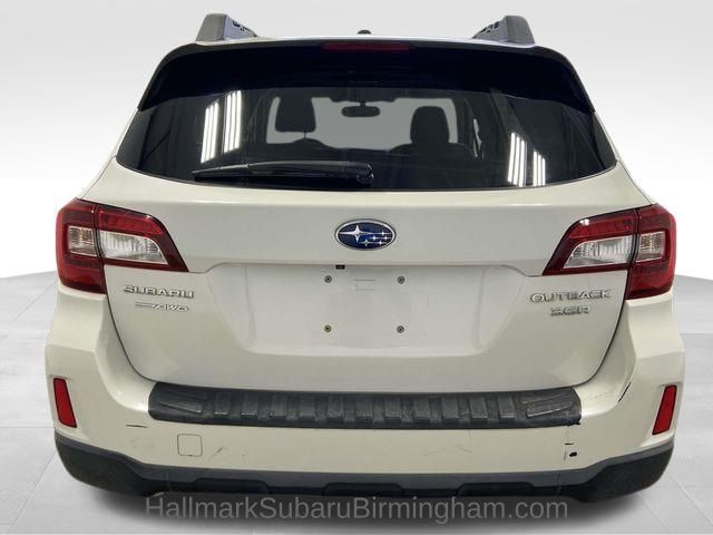 2015 Subaru Outback 3.6R Limited photo 4