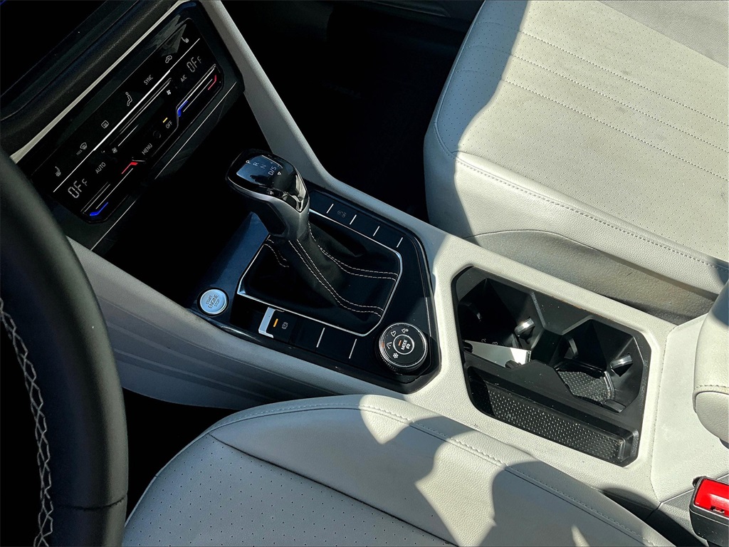 2022 Volkswagen Tiguan SE photo 17
