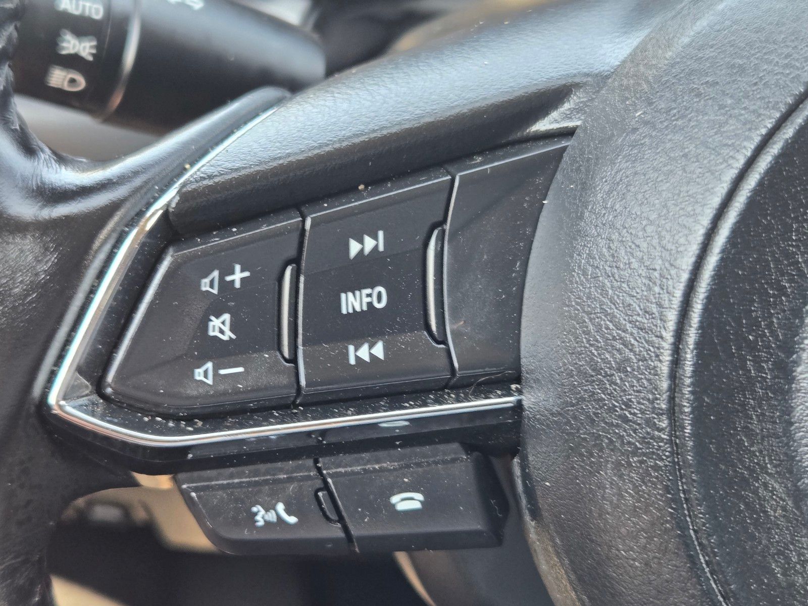 2023 Mazda CX-5 2.5 S Preferred photo 26