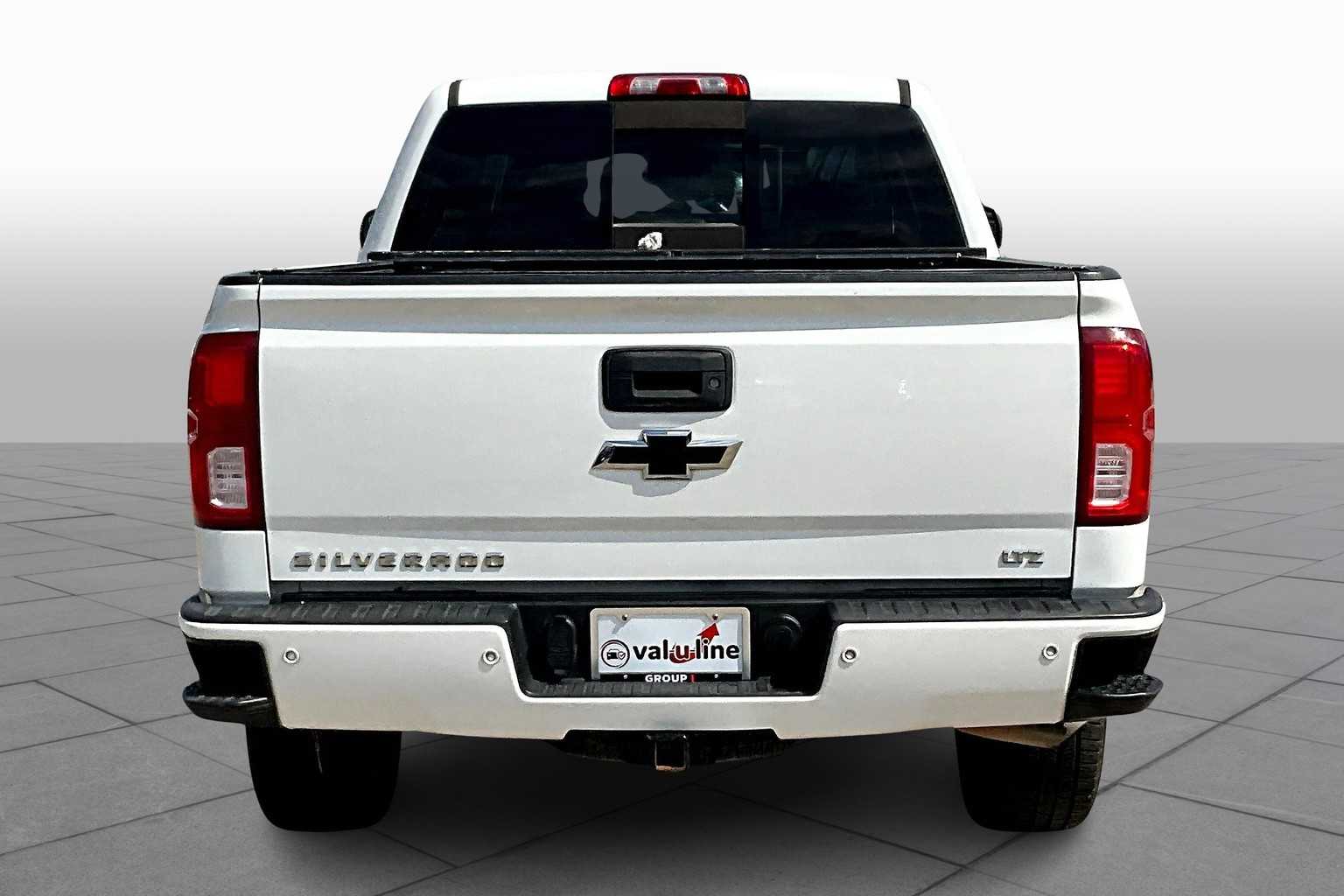 2018 Chevrolet Silverado 1500 LTZ photo 4