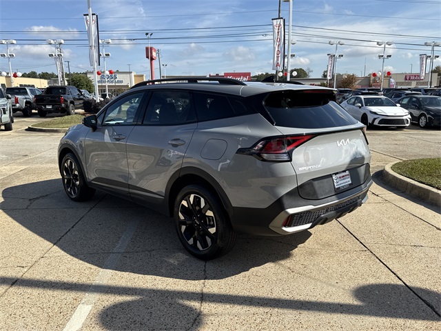 2024 Kia Sportage X-Line photo 3